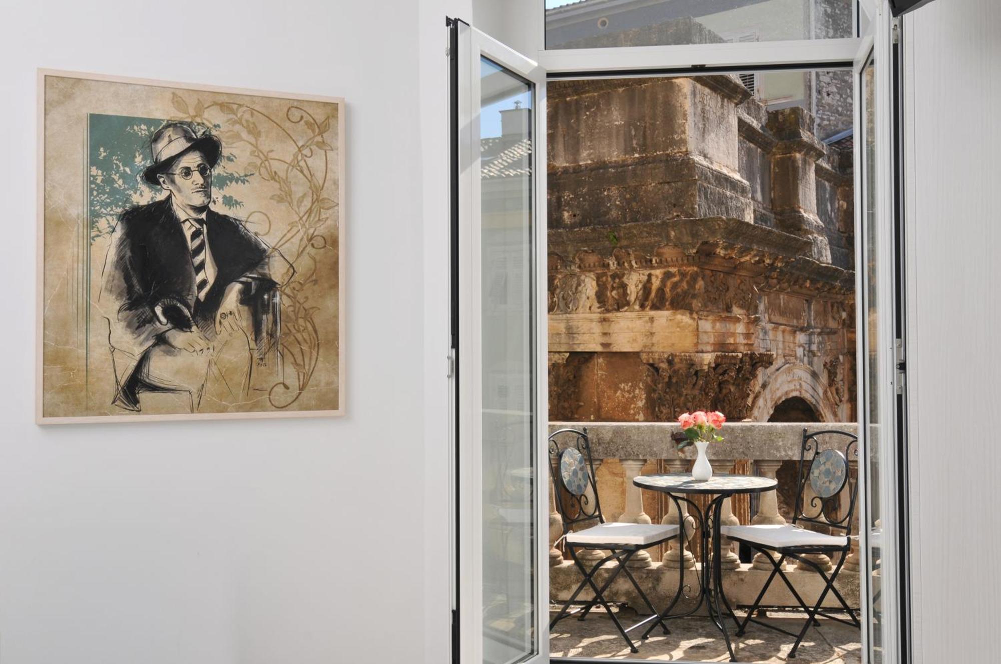 Boutique Suites Joyce Pula Bagian luar foto