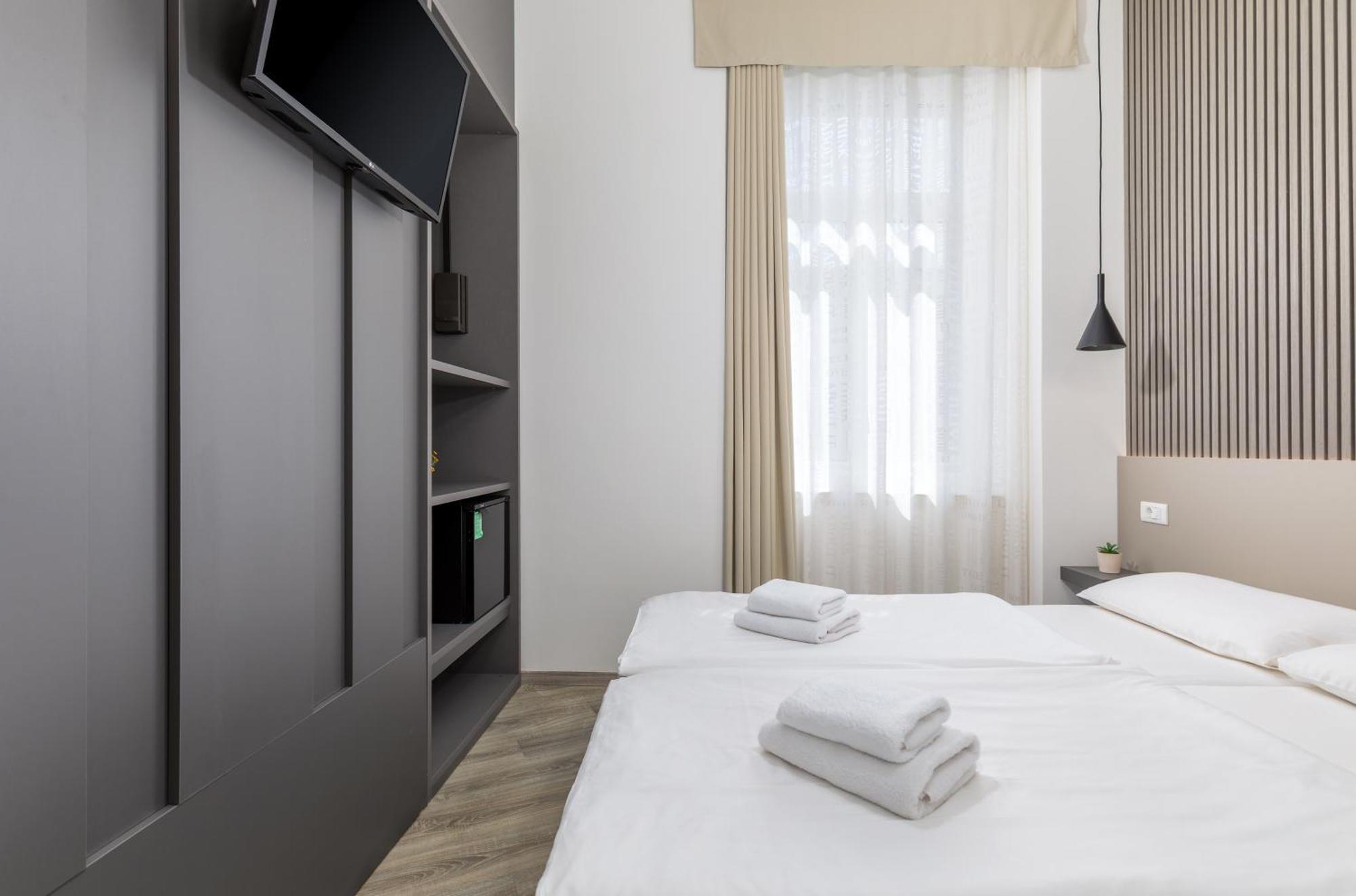 Boutique Suites Joyce Pula Bagian luar foto