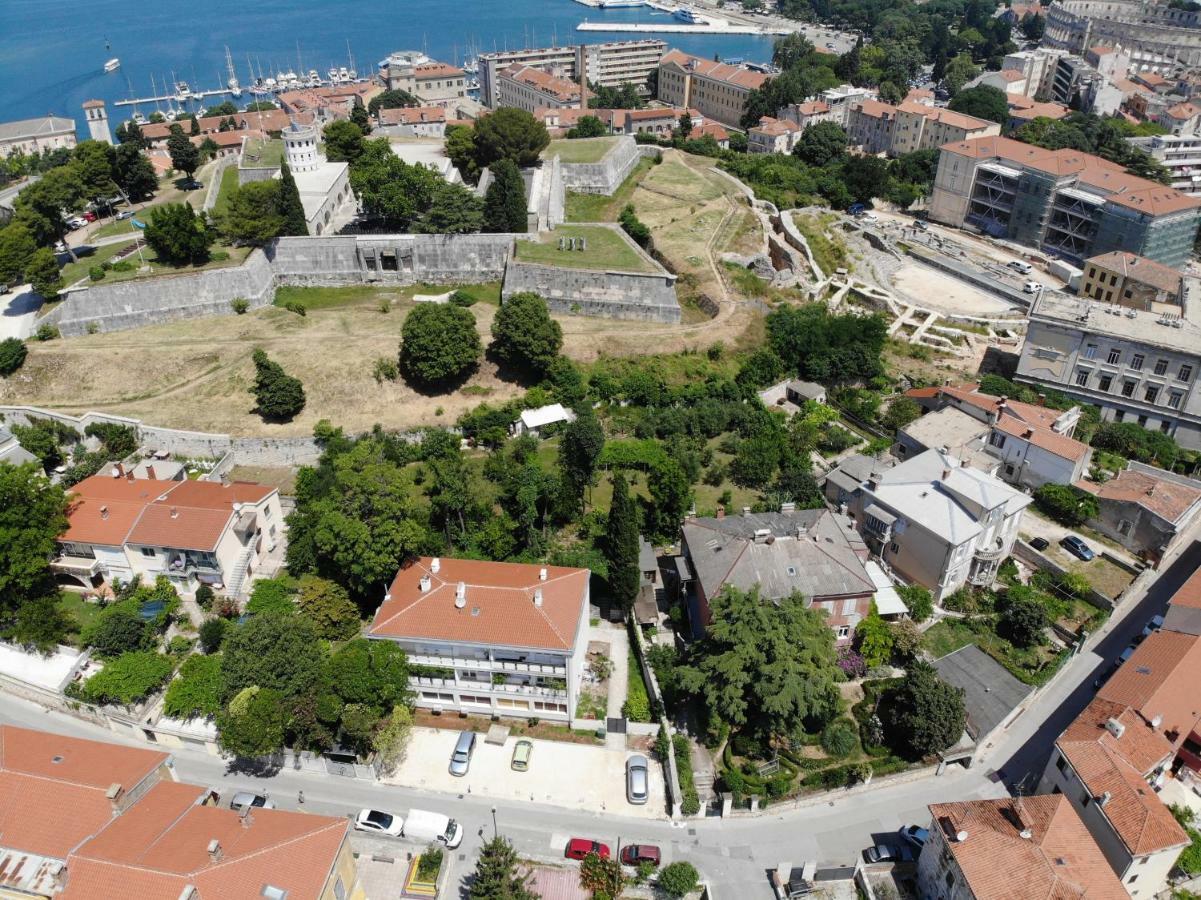 Boutique Suites Joyce Pula Bagian luar foto